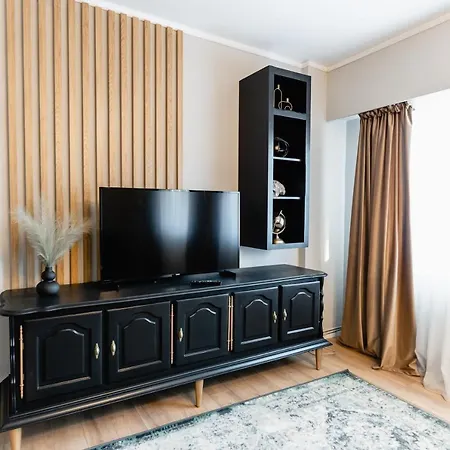 Beautiful And Cozy 2 Bedroom With Living Loft Διαμέρισμα Κλουζ-Ναπόκα