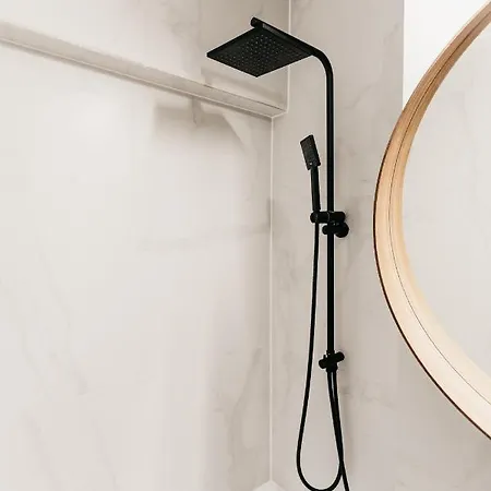 Beautiful And Cozy 2 Bedroom With Living Loft * קלוז'-נאפוקה