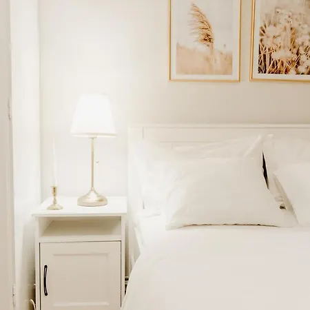 Beautiful And Cozy 2 Bedroom With Living Loft *