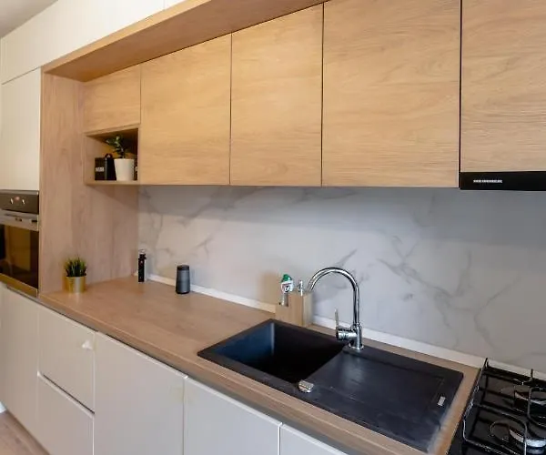 Beautiful And Cozy 2 Bedroom With Living Loft Apartman *