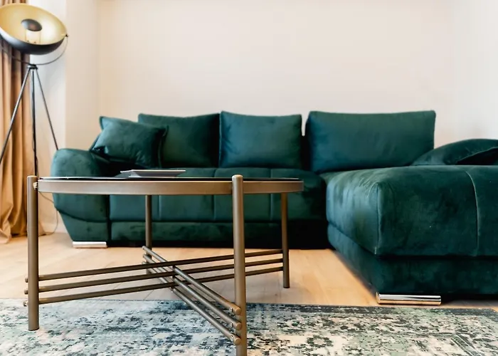 Beautiful And Cozy 2 Bedroom With Living Loft 클루지나포카