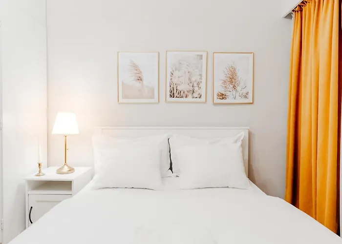 Beautiful And Cozy 2 Bedroom With Living Loft 아파트 *