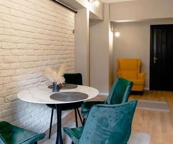 Beautiful And Cozy 2 Bedroom With Living Loft *